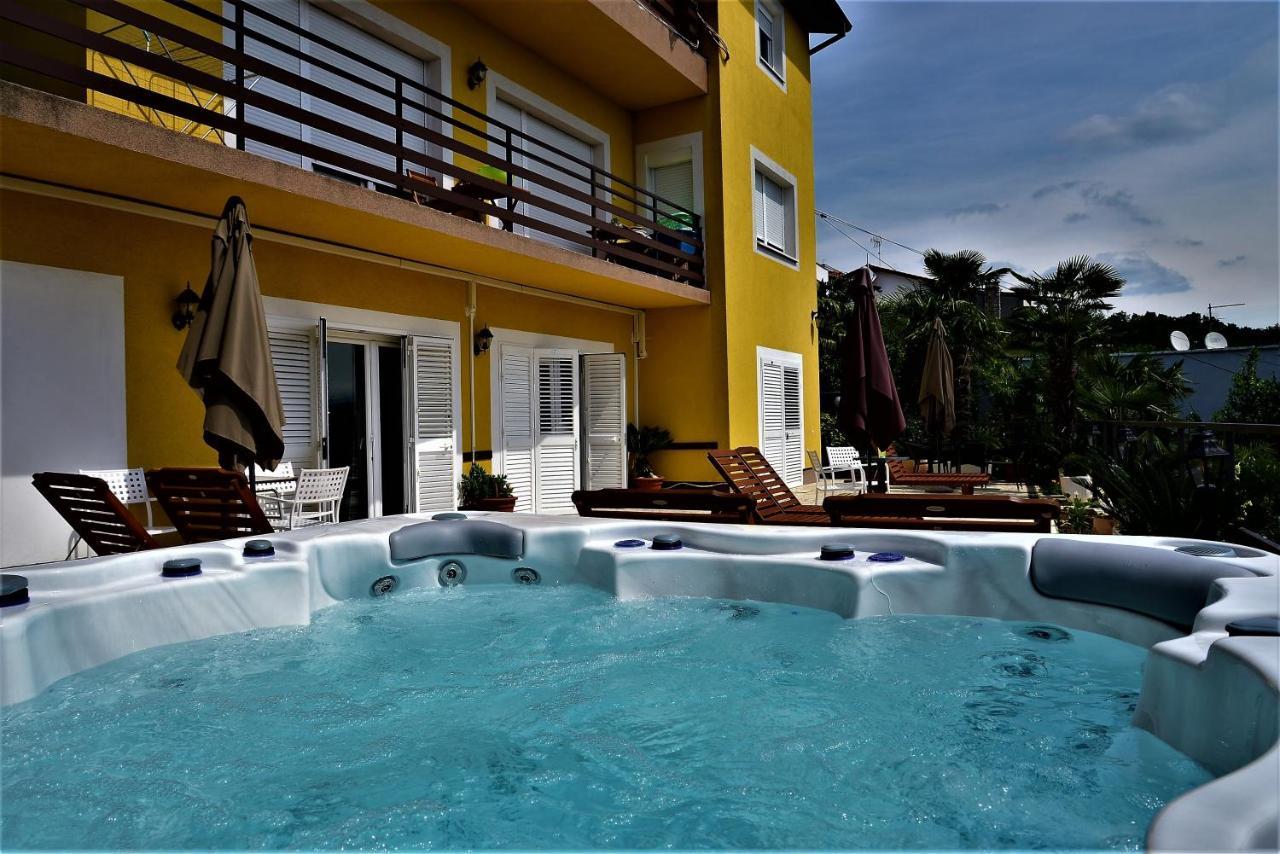 Apartments And Rooms Vila Irma Opatija Exterior photo
