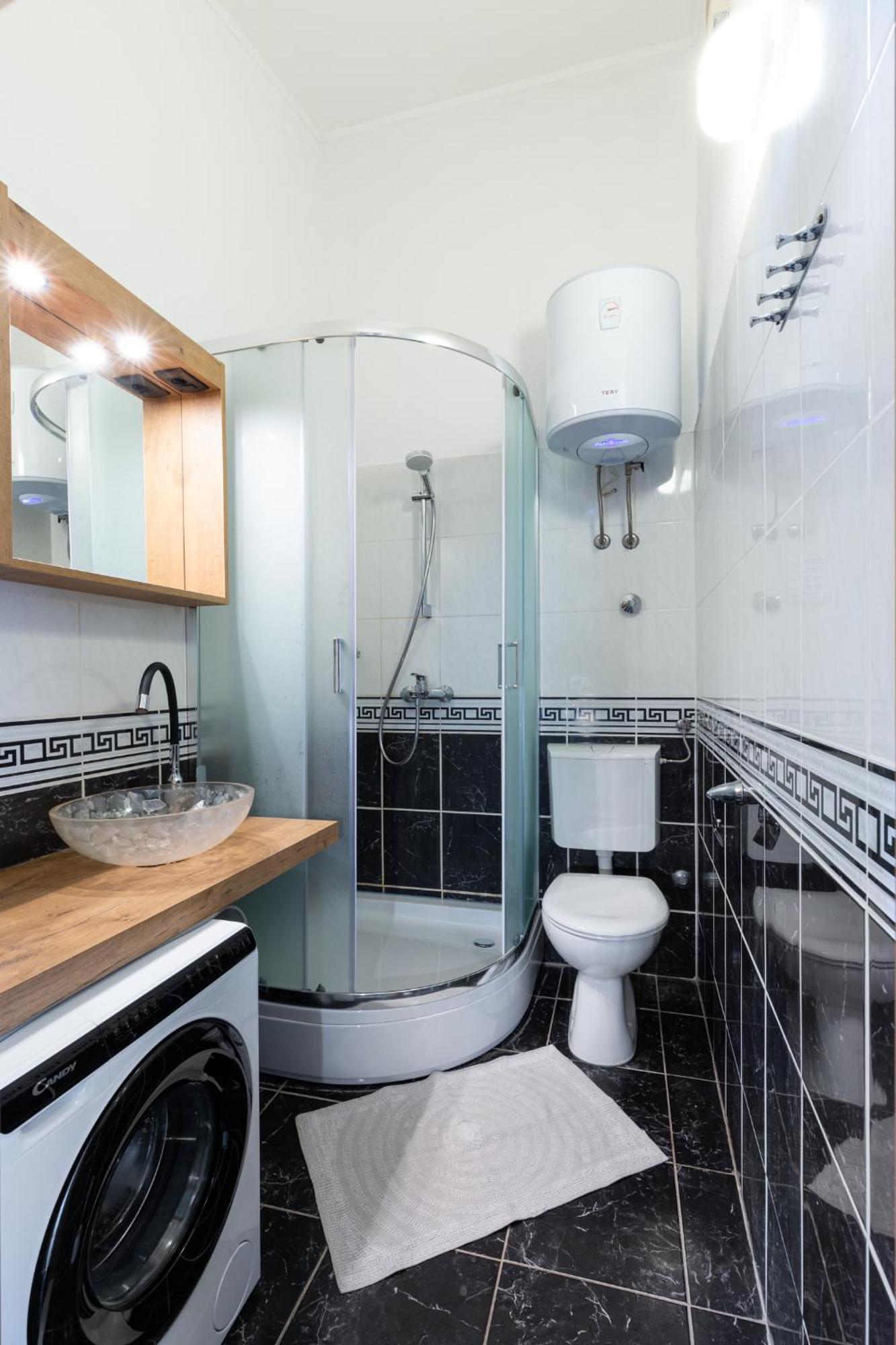 Apartments And Rooms Vila Irma Opatija Room photo