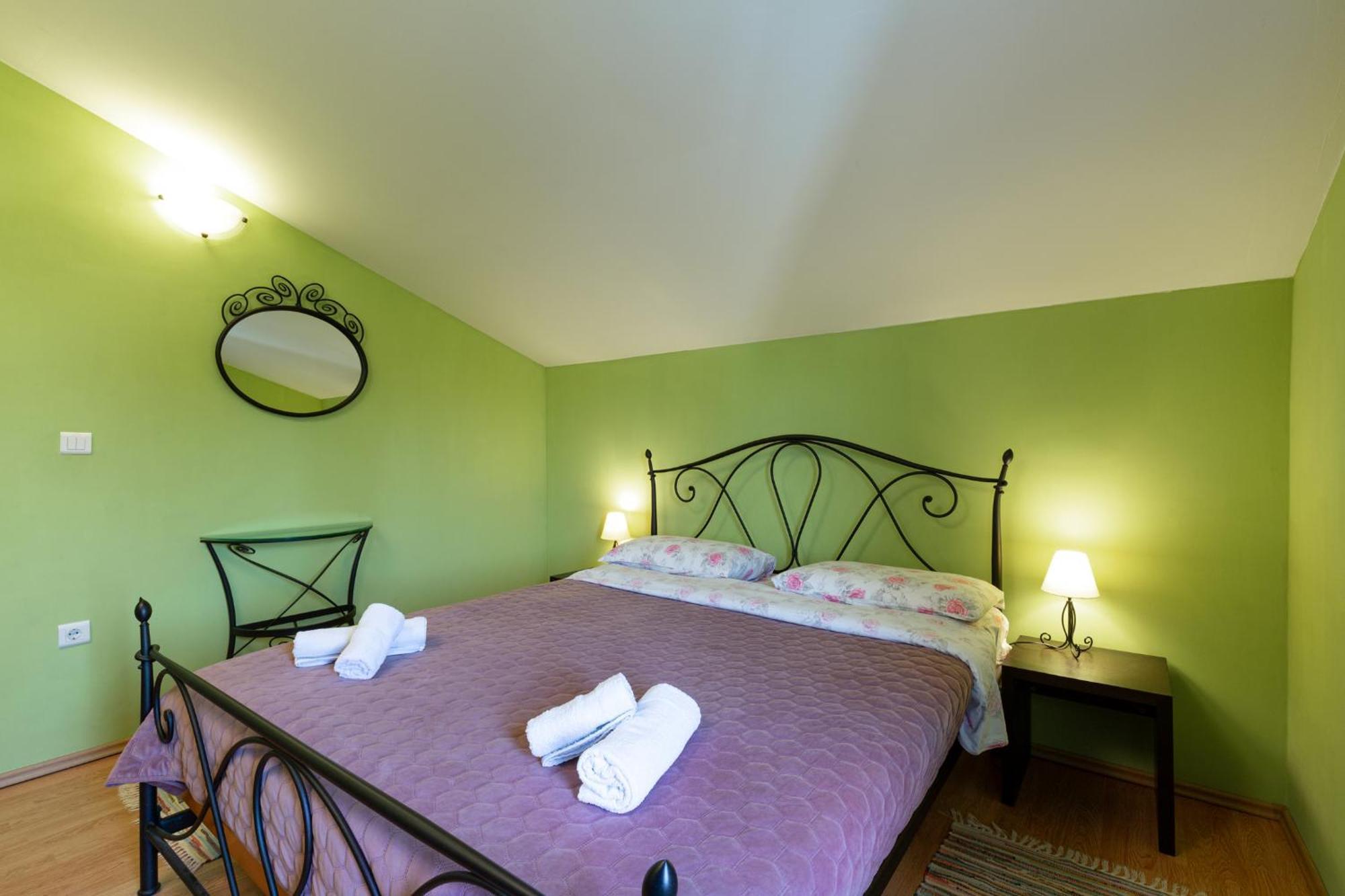 Apartments And Rooms Vila Irma Opatija Room photo